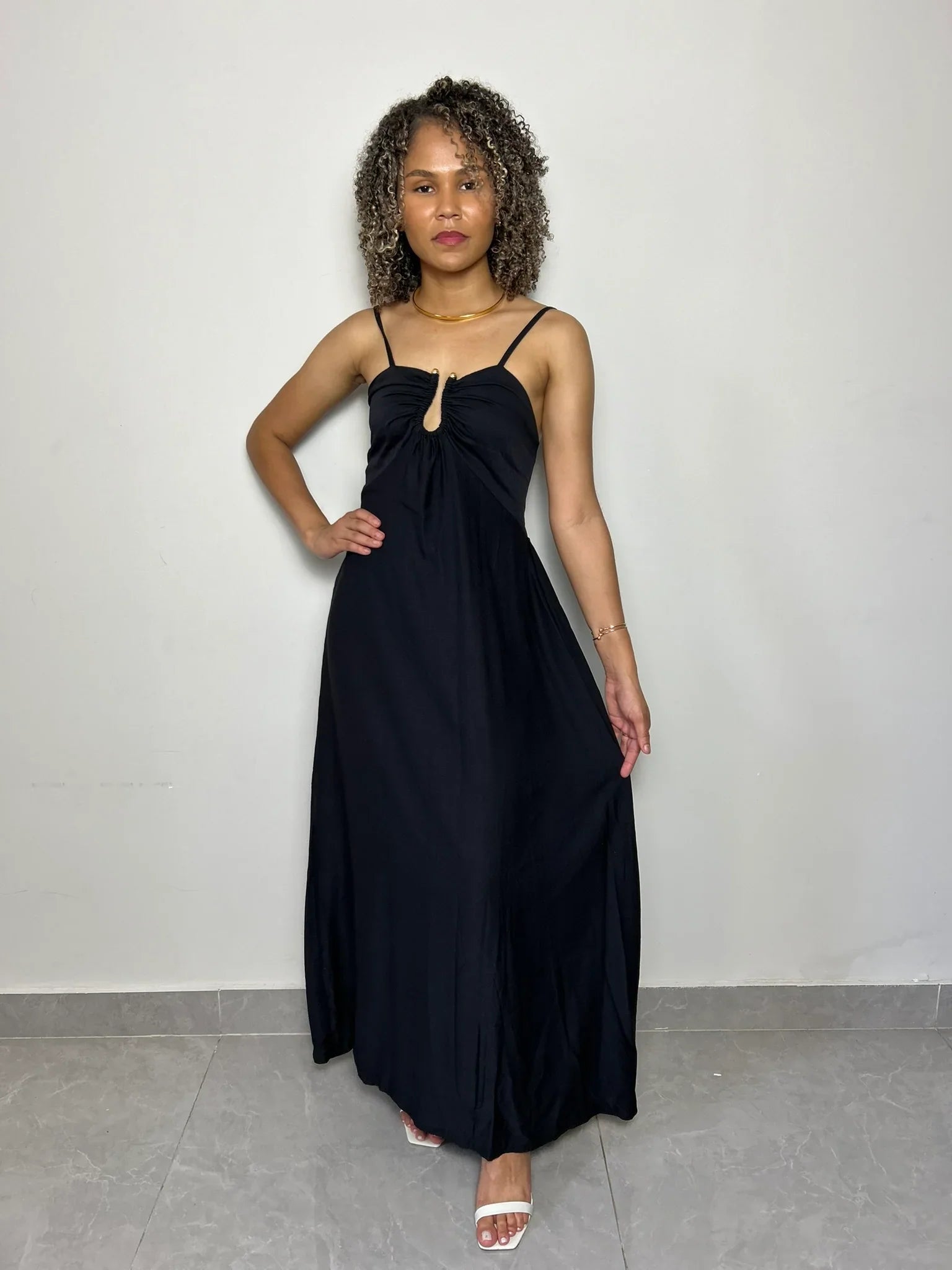 Vestido Longo Preto Royal Detalhe em Metal - LE XAVIER