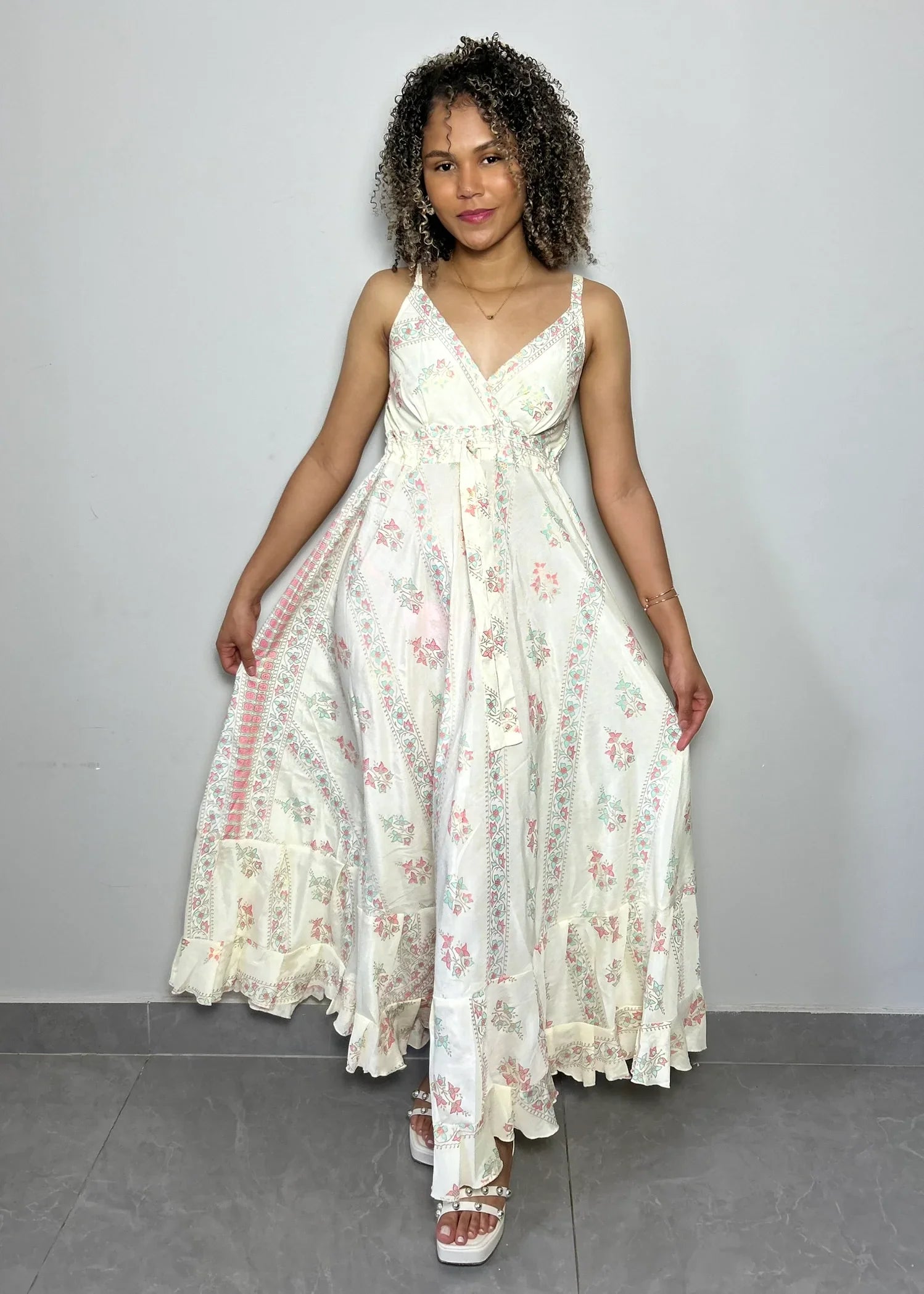 Vestido Longo Indiano Areia com Alça - LE XAVIER