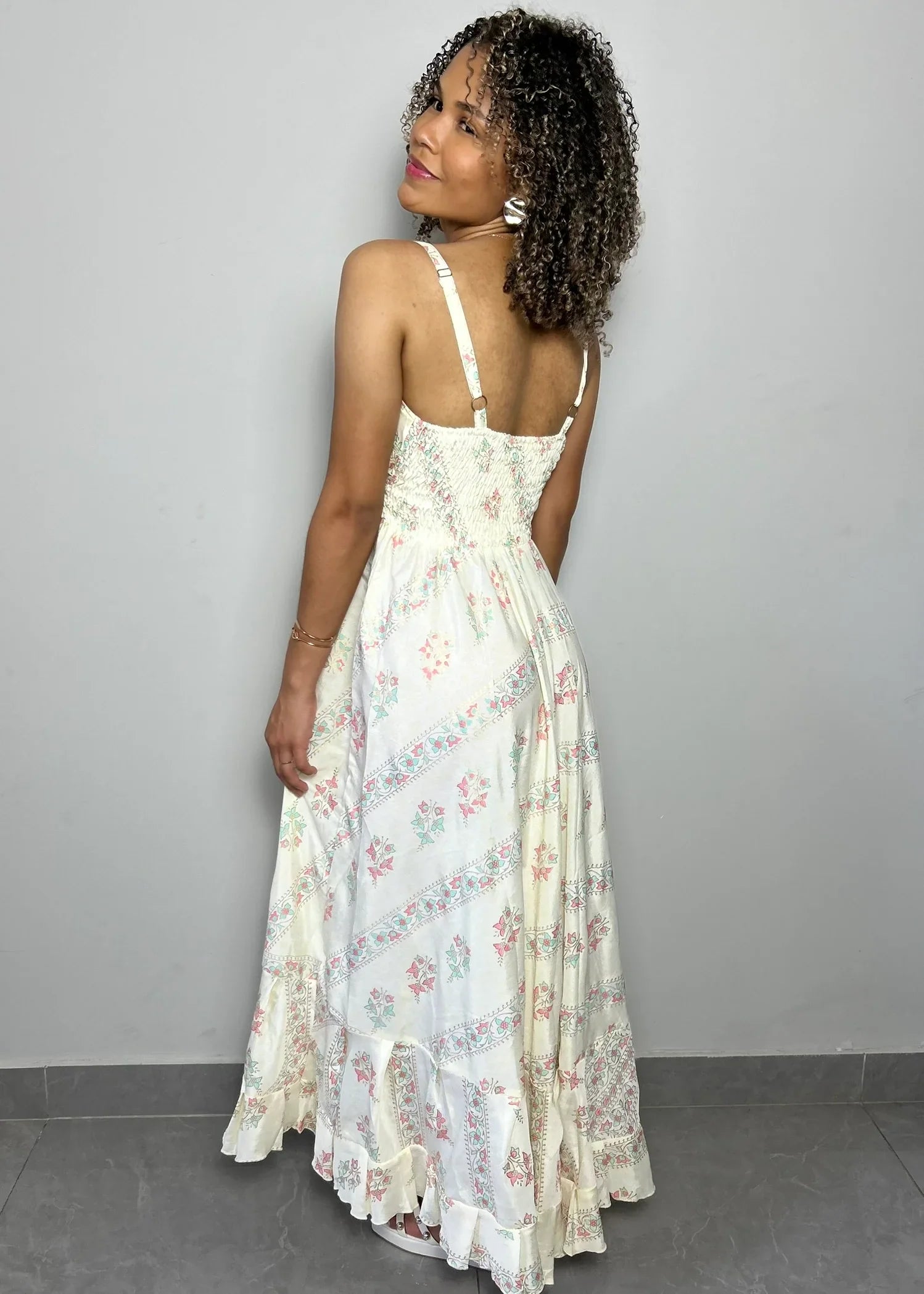 Vestido Longo Indiano Areia com Alça - LE XAVIER