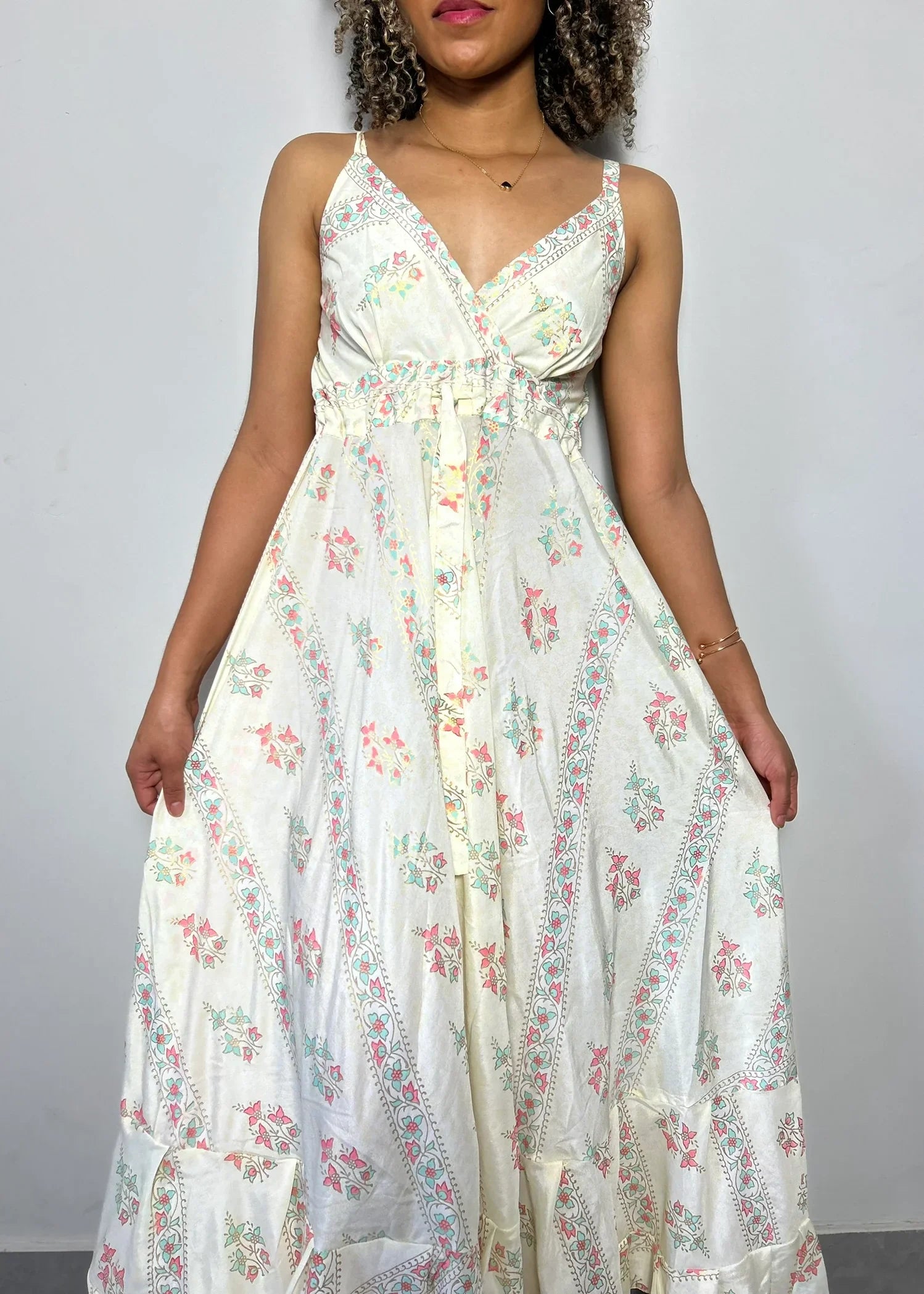 Vestido Longo Indiano Areia com Alça - LE XAVIER