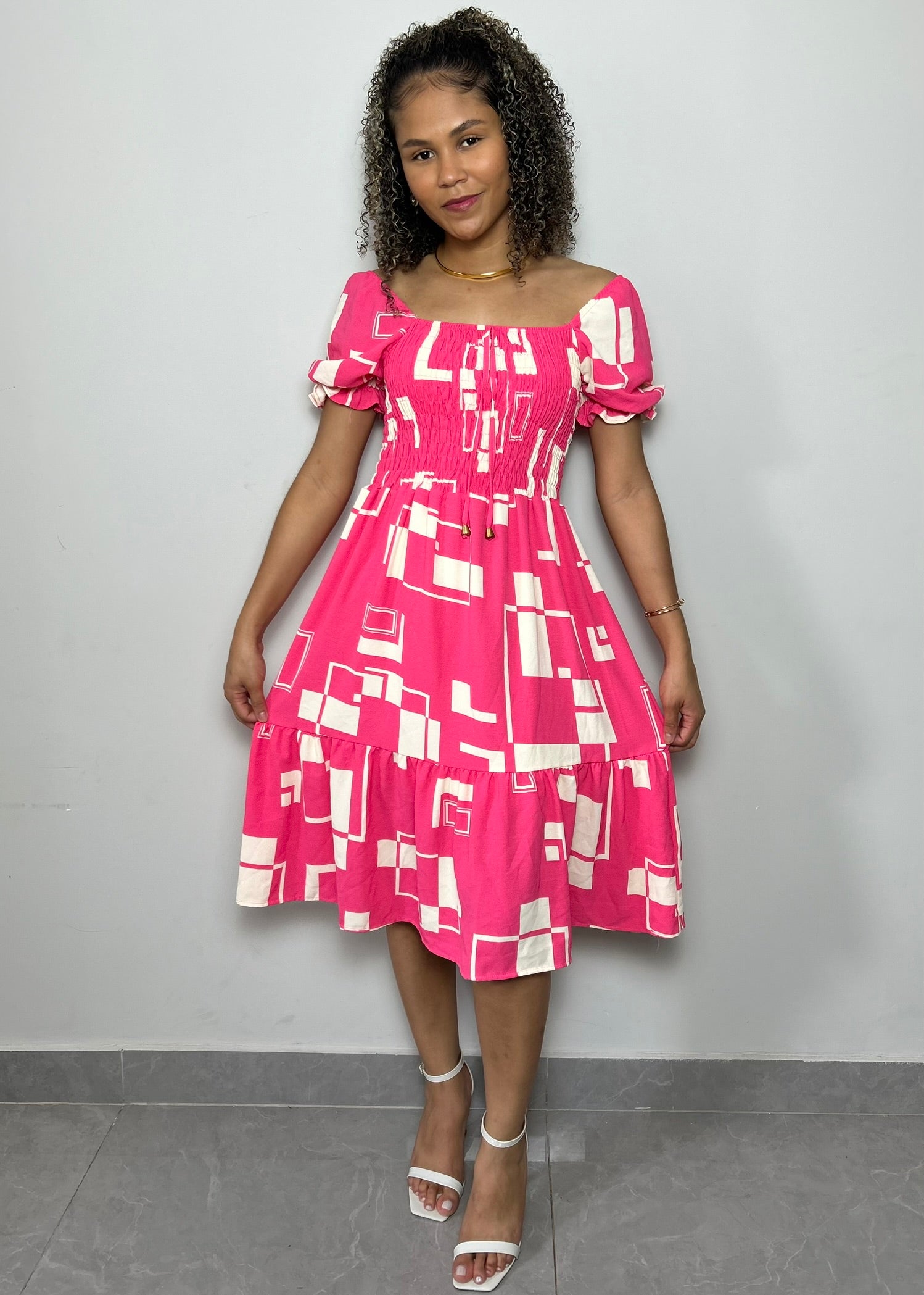 vestido curto rosa 2 promocao - LE XAVIER